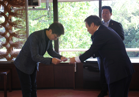 「教育CAIO補佐官」委嘱式の写真