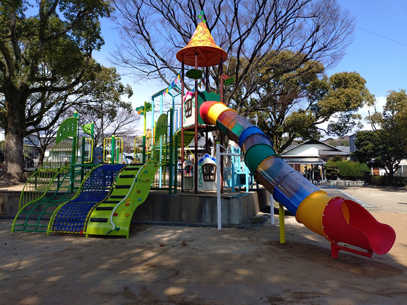 東荘園児童公園遊具の写真